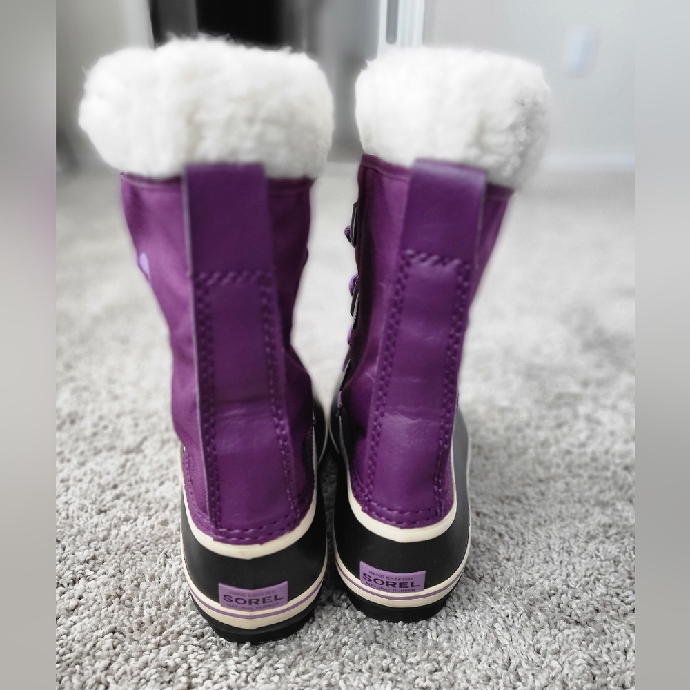 Sorel boots - Picture 3 of 6